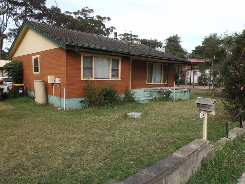 26 Princes Highway, Lake Tabourie NSW 2539