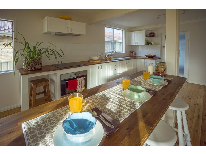 37 Thistleton Drive, Burrill Lake NSW 2539