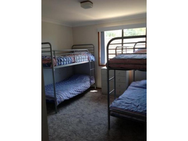 35 Lockhart Avenue, Mollymook Beach NSW 2539