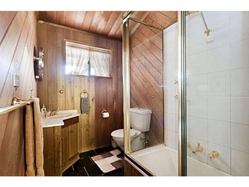 35 Lockhart Avenue, Mollymook Beach NSW 2539