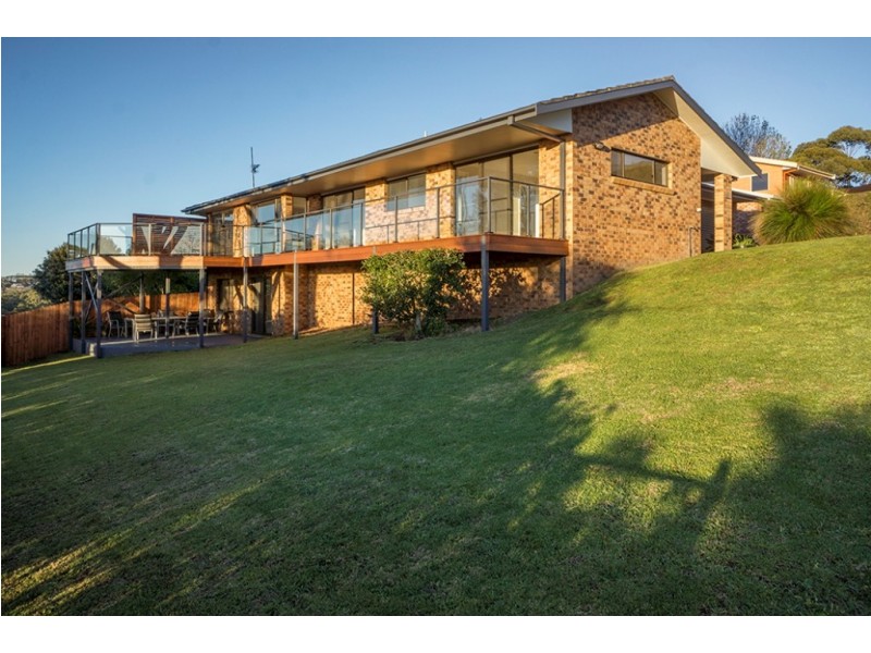 42 Pengana Crescent, Mollymook NSW 2539