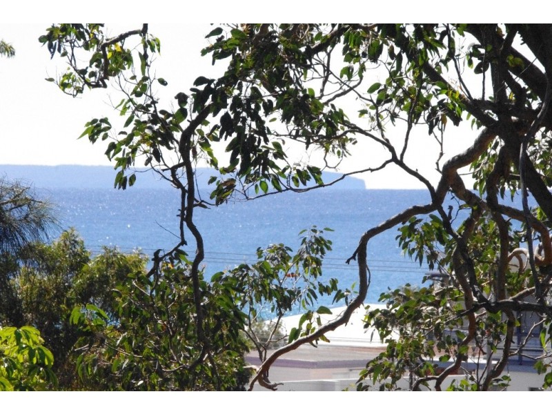 8 Ingold Avenue, Mollymook NSW 2539