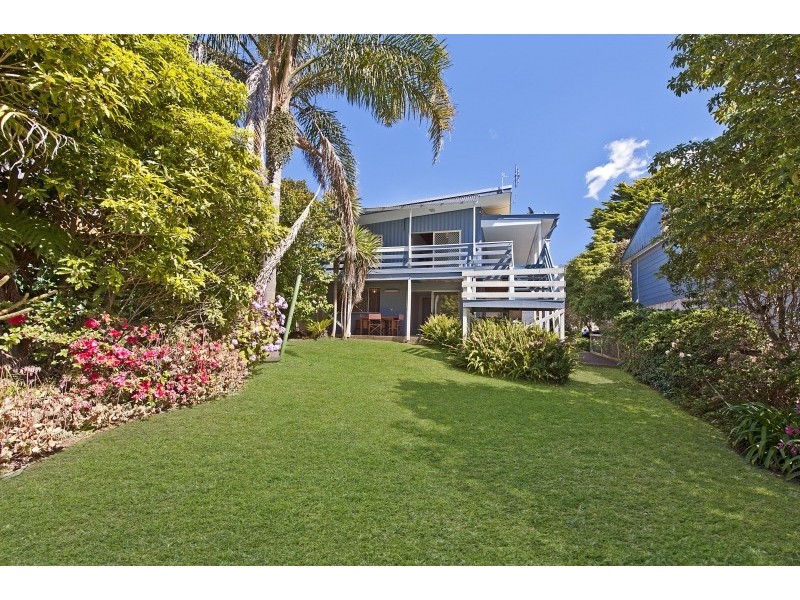 8 Ingold Avenue, Mollymook NSW 2539