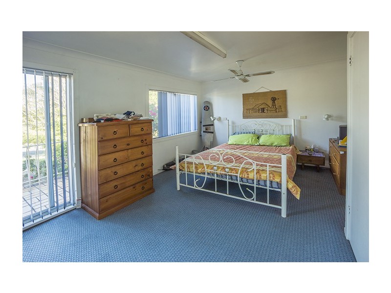 6 Mitchell Parade, Mollymook Beach NSW 2539