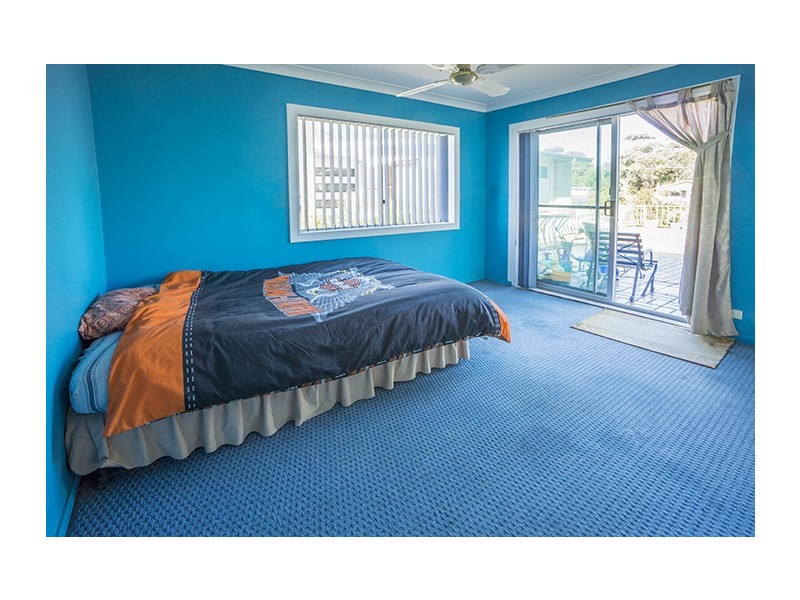 6 Mitchell Parade, Mollymook Beach NSW 2539