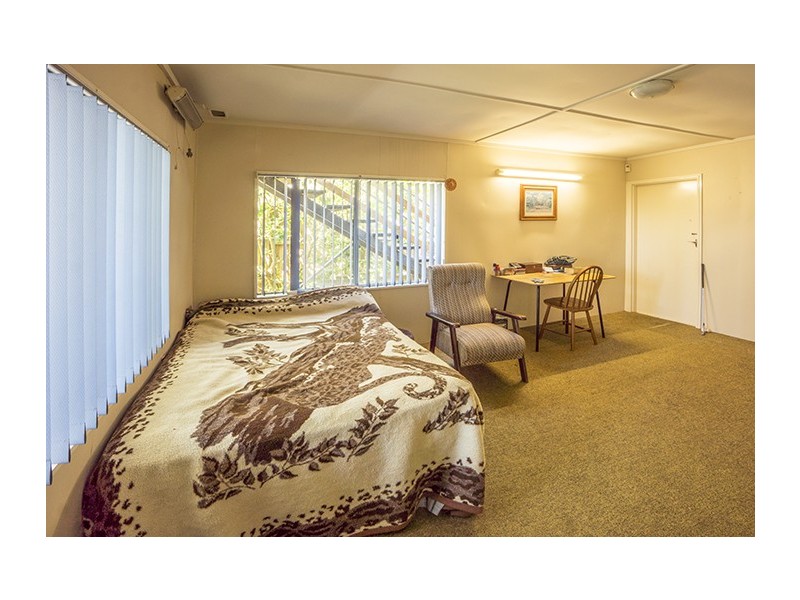 6 Mitchell Parade, Mollymook Beach NSW 2539