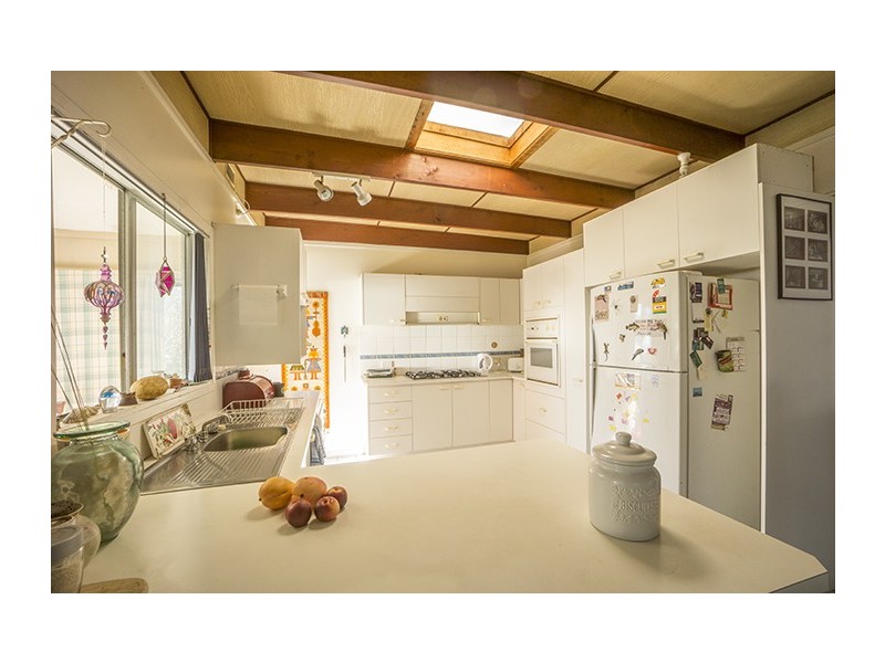 6 Mitchell Parade, Mollymook Beach NSW 2539