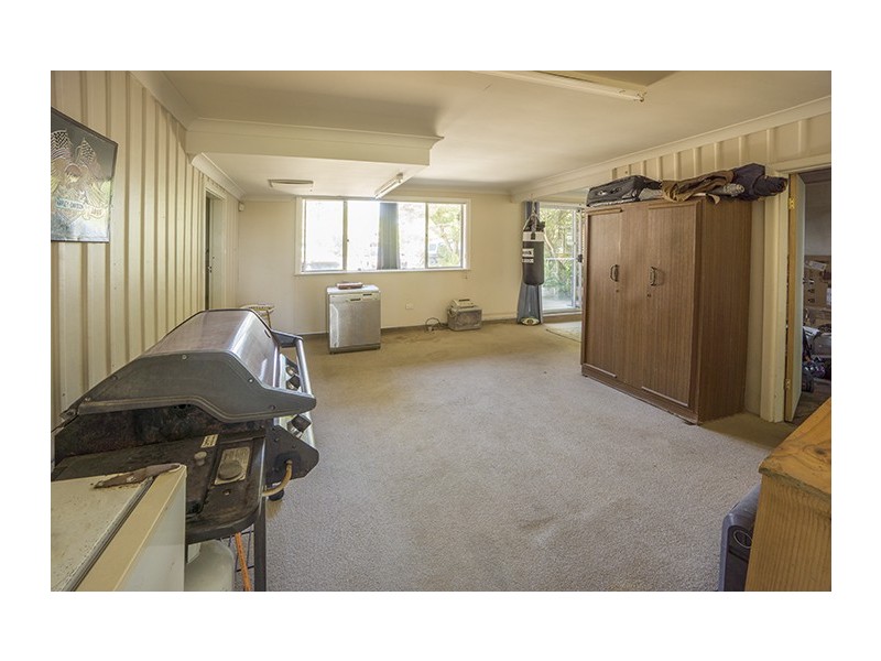 6 Mitchell Parade, Mollymook Beach NSW 2539