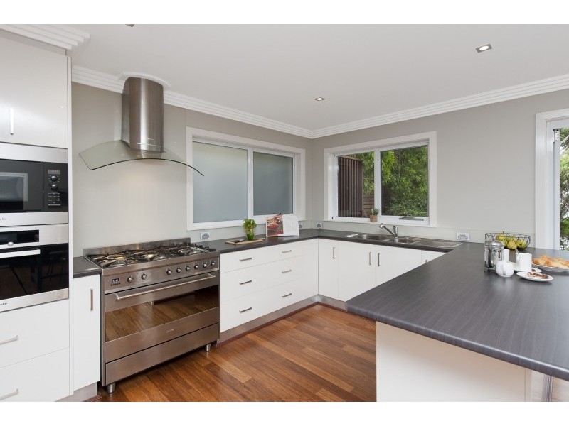 171 Mitchell Parade, Mollymook Beach NSW 2539