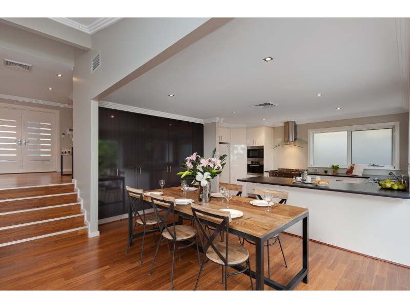 171 Mitchell Parade, Mollymook Beach NSW 2539