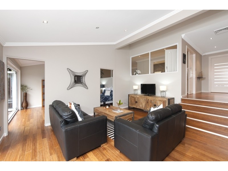171 Mitchell Parade, Mollymook Beach NSW 2539