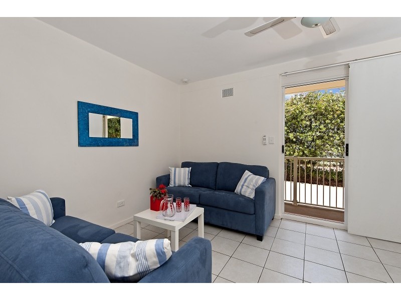 6/1 Mitchell Parade, Mollymook Beach NSW 2539