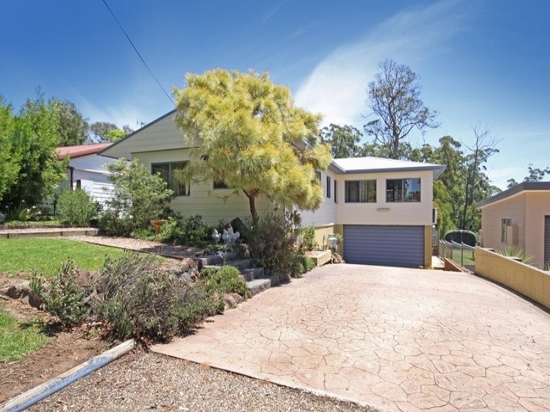63 Cornfield Parade, Fishermans Paradise NSW 2539