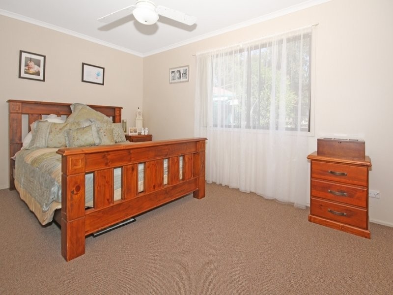 63 Cornfield Parade, Fishermans Paradise NSW 2539