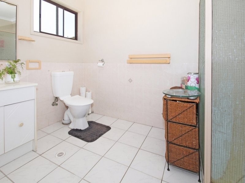 63 Cornfield Parade, Fishermans Paradise NSW 2539