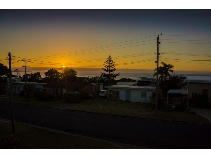 25 Highview Drive, Dolphin Point NSW 2539