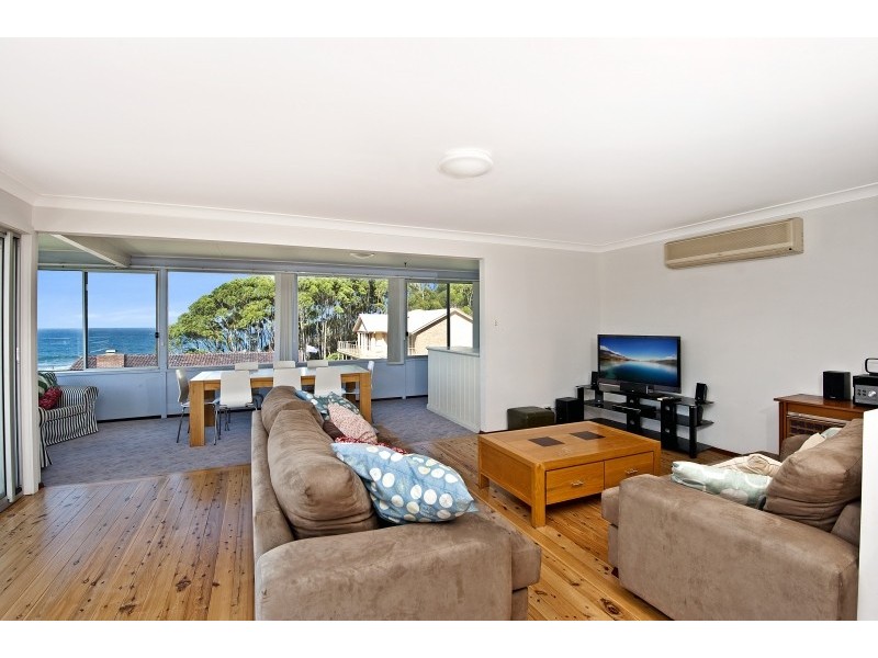 20 Shipton Crescent, Mollymook NSW 2539