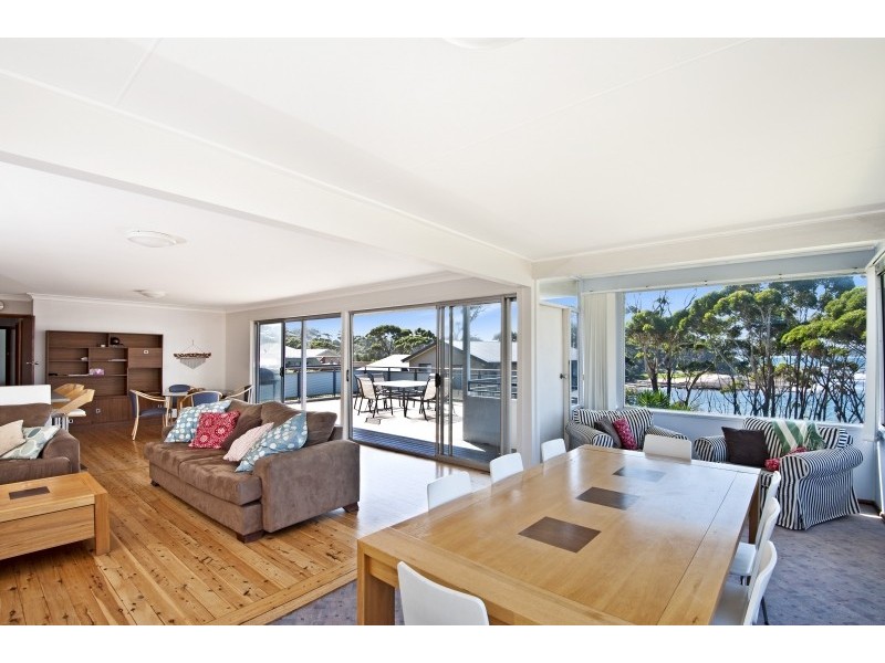 20 Shipton Crescent, Mollymook NSW 2539