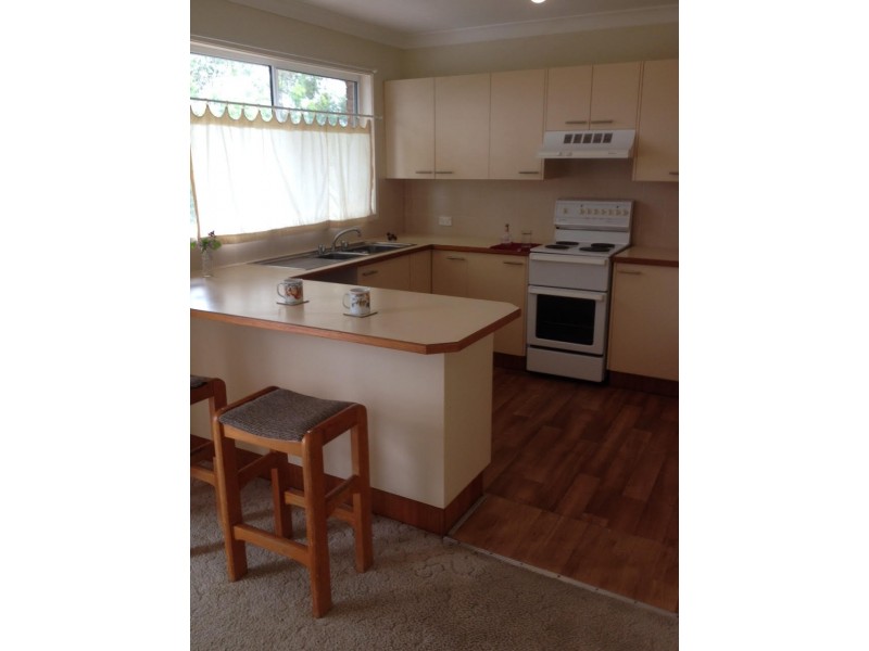 2/22 Pengana Crescent, Mollymook NSW 2539