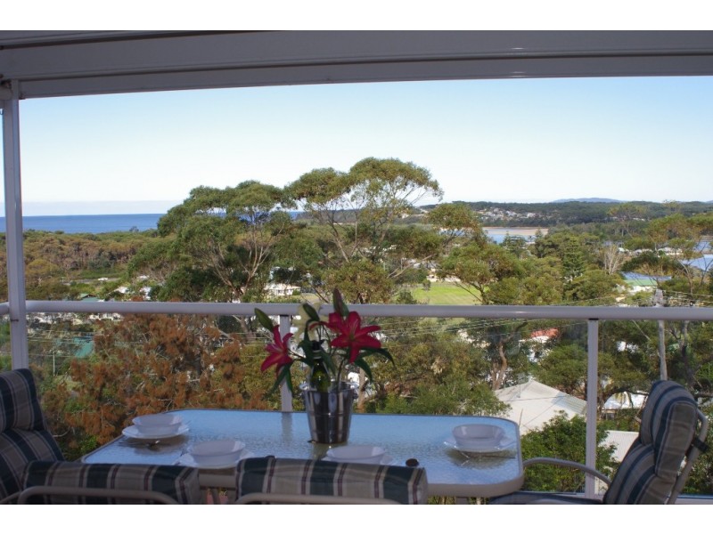 27 Canberra Crescent, Burrill Lake NSW 2539