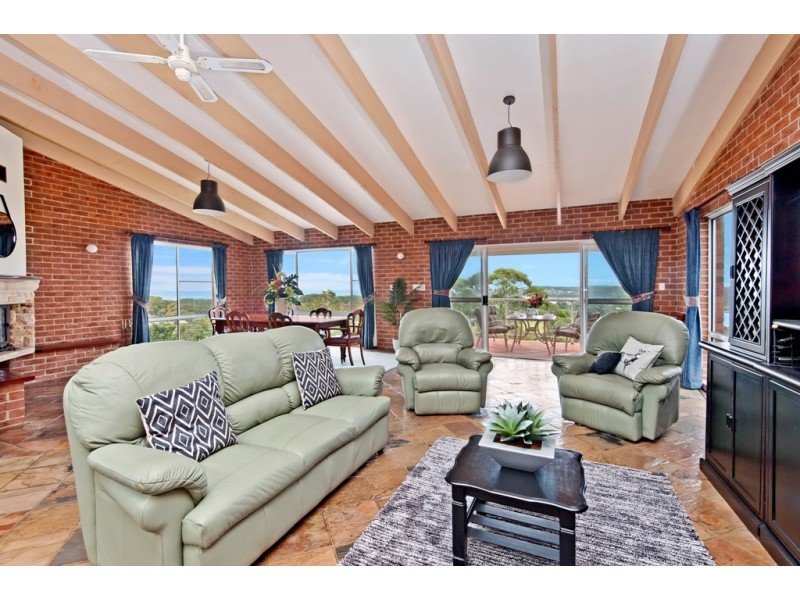 27 Canberra Crescent, Burrill Lake NSW 2539