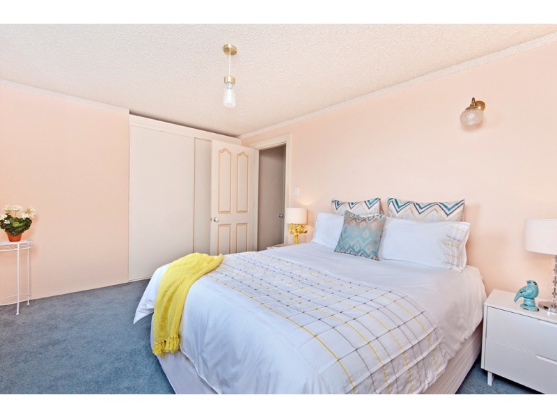 27 Canberra Crescent, Burrill Lake NSW 2539