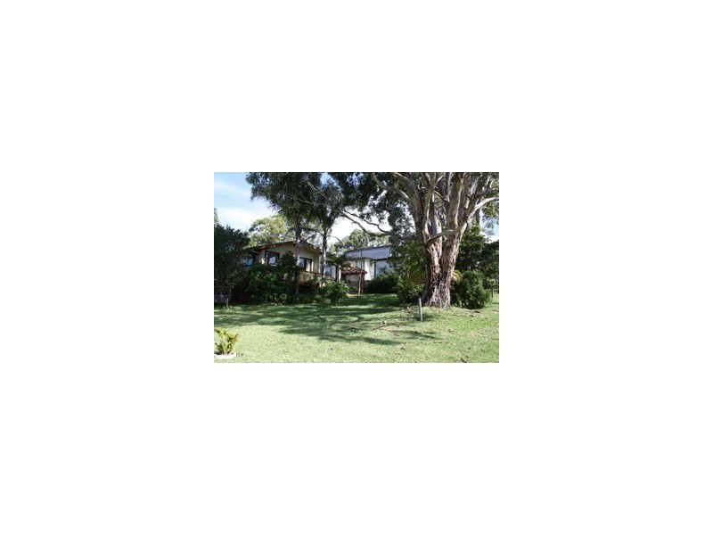 42 Lockhart St, Mollymook NSW 2539
