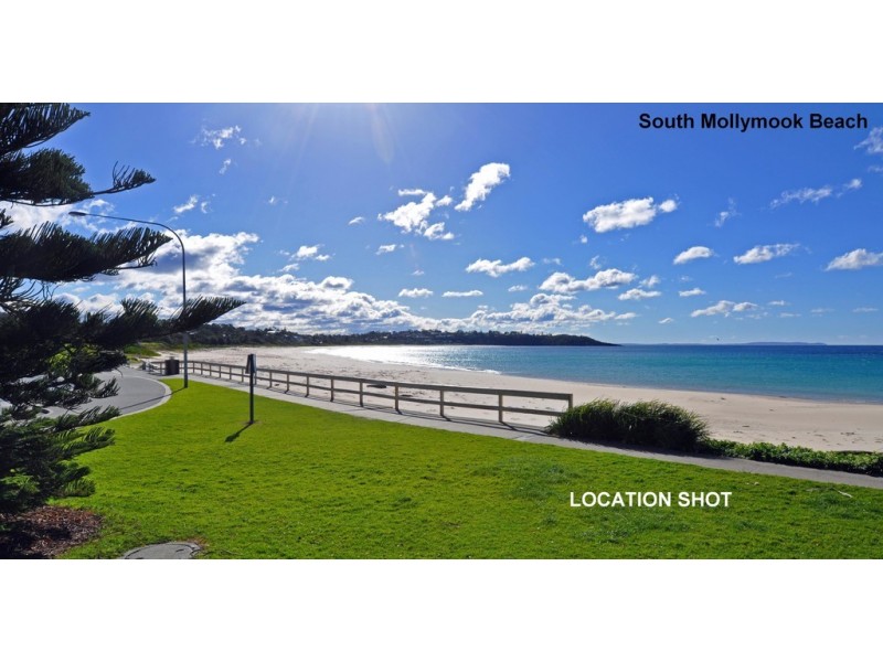 10 Davies Street, Mollymook NSW 2539