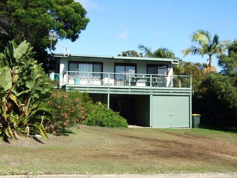 128 Malibu Drive, Bawley Point NSW 2539