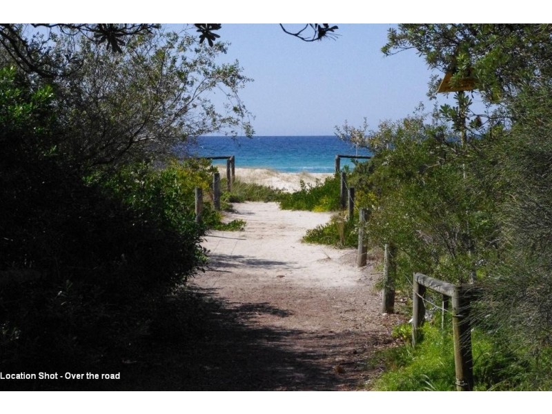 4/1 Mitchell Parade, Mollymook Beach NSW 2539