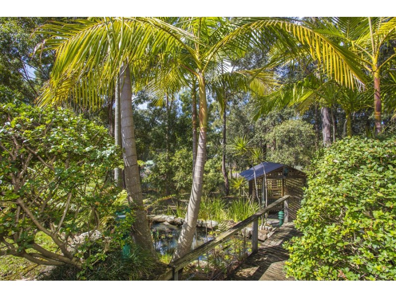 23 Scorpio Grove, Narrawallee NSW 2539