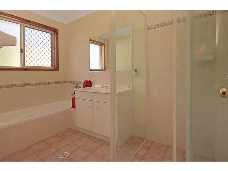 13 George Avenue, Kings Point NSW 2539