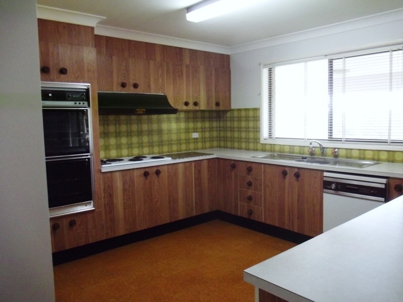 12 Buckland Street, Mollymook NSW 2539