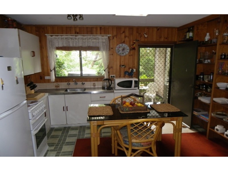 13 Alma Ave, Fishermans Paradise NSW 2539