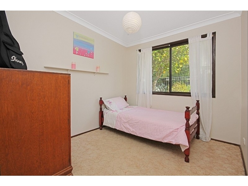 10 Acacia Street, Fishermans Paradise NSW 2539