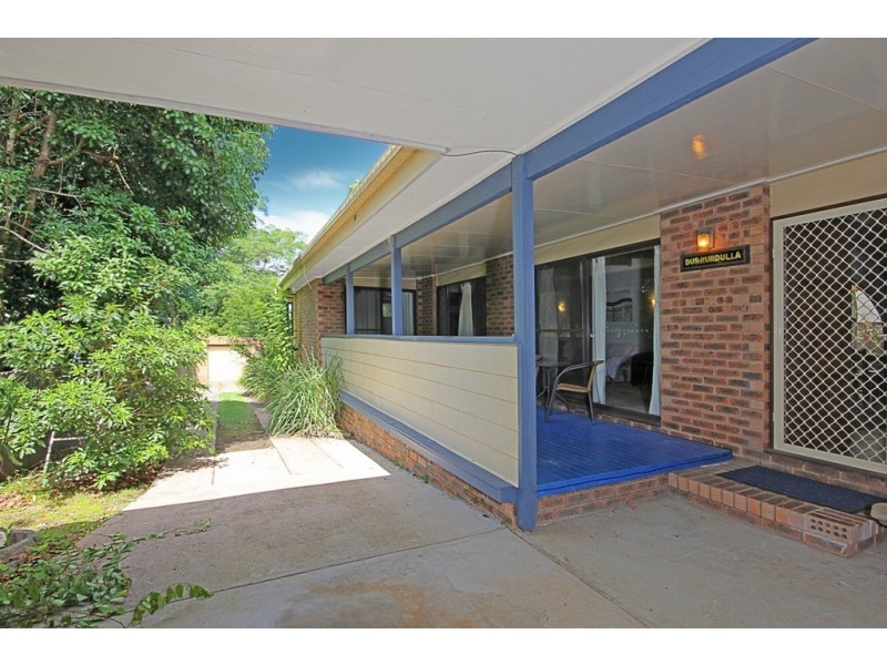 10 Acacia Street, Fishermans Paradise NSW 2539