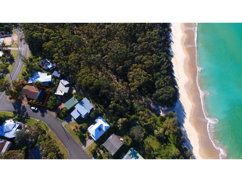 106 Matron Porter Drive cnr Victor Avenue, Narrawallee NSW 2539