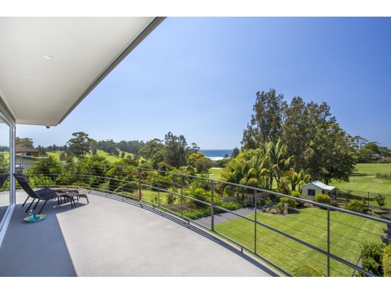 84 Golf Avenue, Mollymook NSW 2539