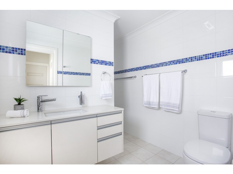 84 Golf Avenue, Mollymook NSW 2539