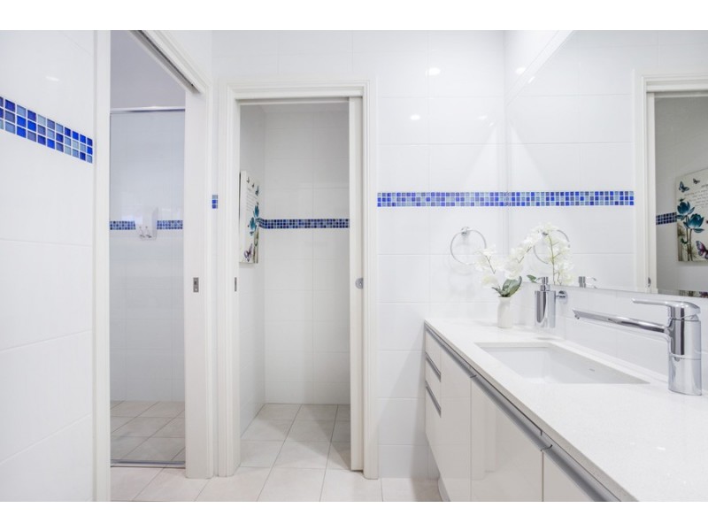 84 Golf Avenue, Mollymook NSW 2539