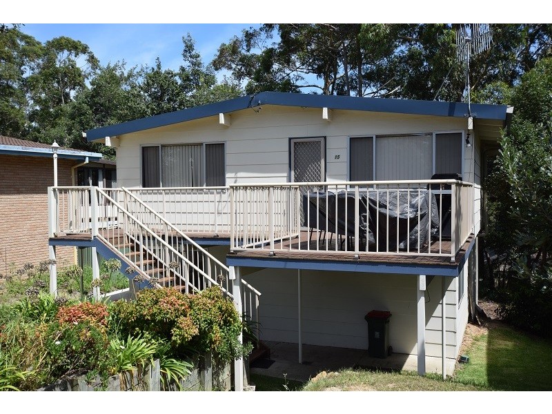 15 Ross St, Narrawallee NSW 2539