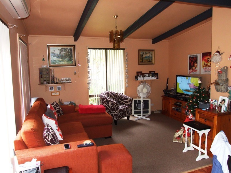 8 George Avenue, Kings Point NSW 2539