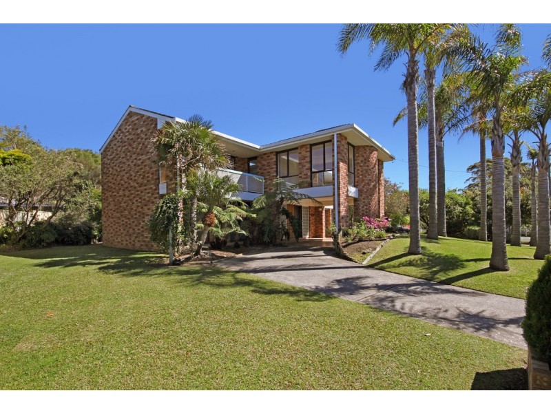 1 Myrniong Grove, Berrara NSW 2540