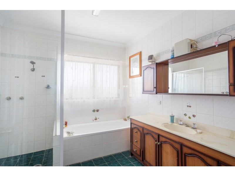 41 Lurnea Avenue, Bawley Point NSW 2539