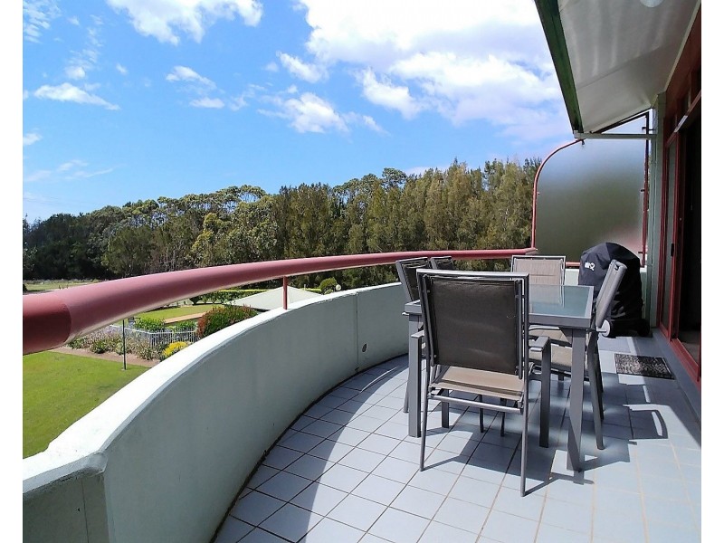 18/1A Mitchell Parade, Mollymook NSW 2539