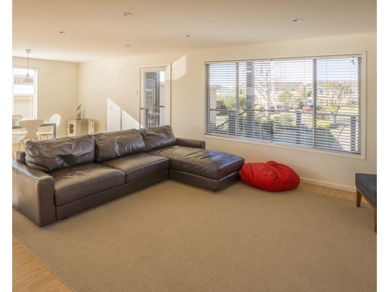 5 Riley Street, Mollymook NSW 2539