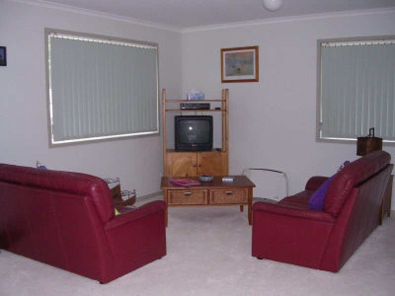 8/13-15 Augusta Place, Mollymook NSW 2539