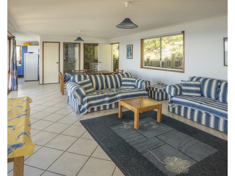 43 Mitchell Parade, Mollymook NSW 2539