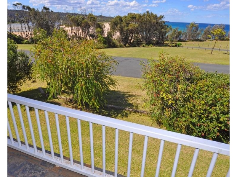 27 Seaside Parade, Dolphin Point NSW 2539