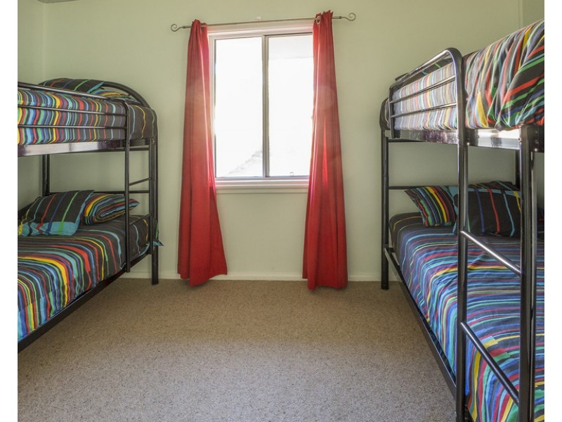 27 Seaside Parade, Dolphin Point NSW 2539